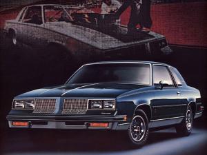 Oldsmobile Cutlass Salon Coupe